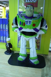 hamleys_buzz_lego
